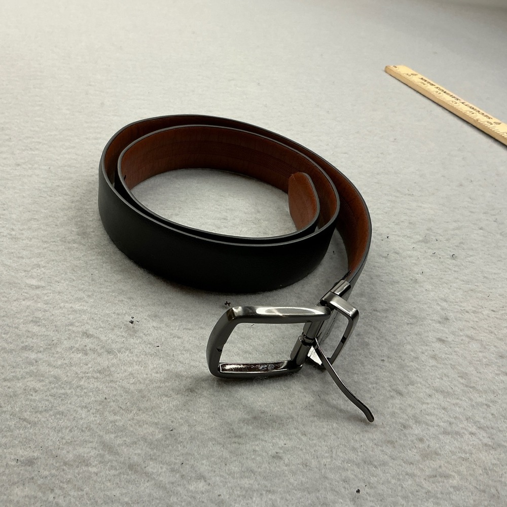 Tommy Bahama Reversible Belt Black Brown Leather Swivel‎ Buckle Size 34 Mens